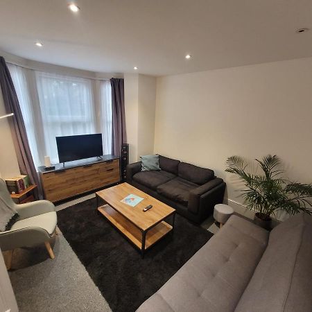 Spacious 2 Bedroom House In Central London With Garden Kültér fotó