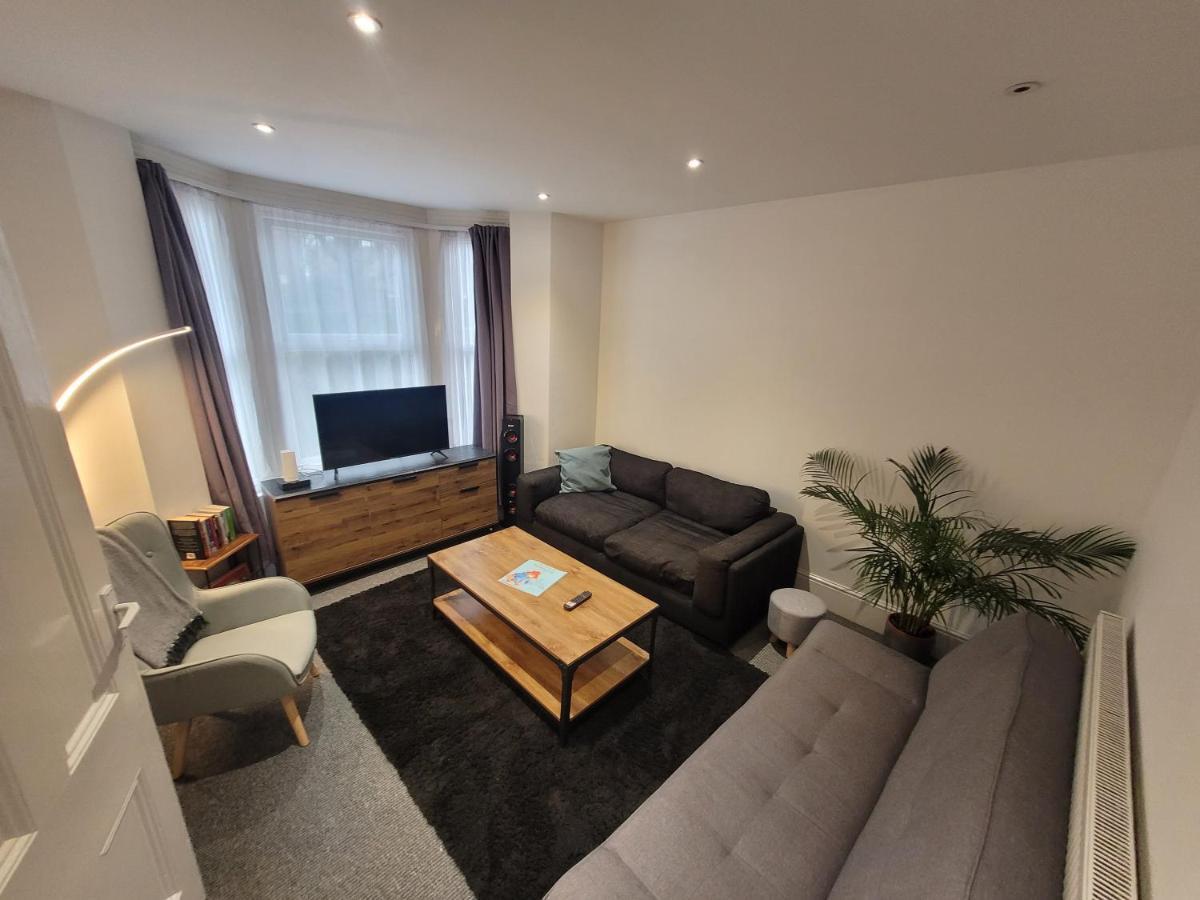 Spacious 2 Bedroom House In Central London With Garden Kültér fotó